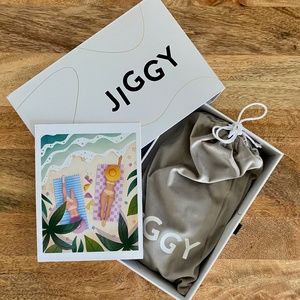 Jiggy Puzzle Club June Puzzle "Clothing Optional" by Tawn Moore - 500 pcs